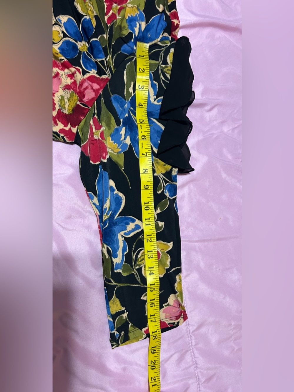 Susan Graver Liquid Knit Blouse Top Size XL Colorful Floral Ruffle Feminine - Picture 7 of 7